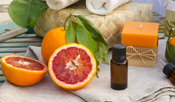 benefits of blood orange essential oil